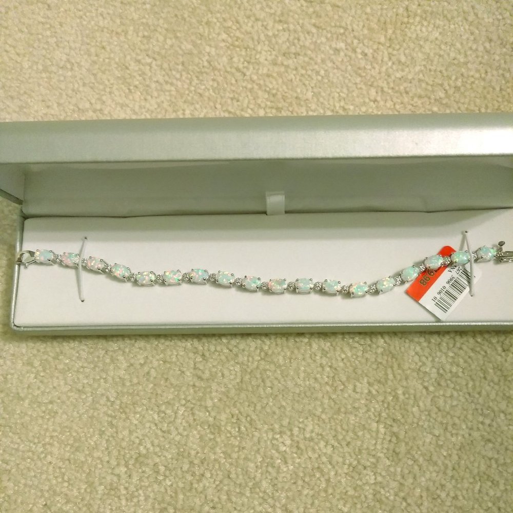 NIB 7 1/2" Sterling Opal tennis bracelet